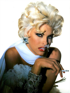 Divinamente_Demarchelier_Vogue_Italia_September_1991_05.thumb.png.3e2cee5590b0e1d11c88183df06f3f31.png