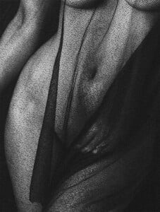 Ellie-Gonsalves-by-Daniella-Midenge-15.thumb.jpg.c8ba9a370743b4abfc96dcea7b182376.jpg