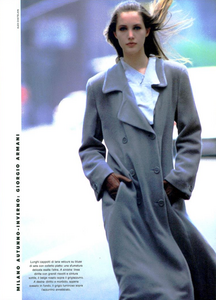 Felice_Chatelain_Vogue_Italia_July_August_1987_08.thumb.png.5a2cd0a3cd71f6e0ccc58871a8b950c2.png