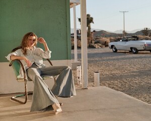 Free-People-Denim-Spring-2020-Lookbook04.thumb.jpg.1f4354326d88edb3f8dae1b8fd8851b3.jpg