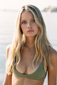 Gigi_Hollanders-174.thumb.jpg.b11350936743eff392b88a9d1248ed21.jpg
