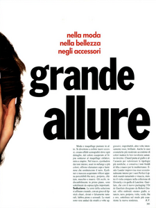 Grande_Allure_Chin_Vogue_Italia_September_1991_02.thumb.png.112d0628351033086a00288dfea725cb.png