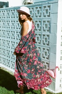 ILONA_TWILIGHT_MAXIDRESS_02.jpg