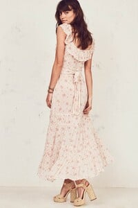 JOANNE-DRESS-FRENCH-CREAM3.thumb.jpg.9af69bb54d1cfac24604a2cb1030fca7.jpg