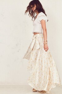 JOLENE-SKIRT-GOLDEN-HOUR3.thumb.jpg.a408bfa7d316a0f637f397811382cbd1.jpg