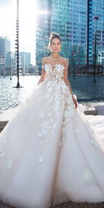 Lorenzo-Rossi-2017-Wedding-Dress-12.jpg