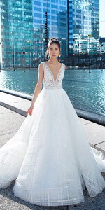 Lorenzo-Rossi-2017-Wedding-Dress-6.jpg
