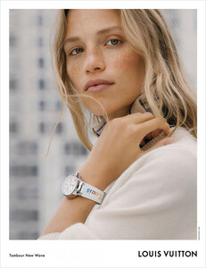 Louis-Vuitton-Watches-2019-02.thumb.jpg.51ac80b9dbc100c32a82fe09fae77c76.jpg