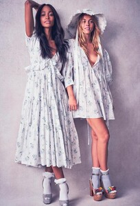 MINI-BEX-DRESS-WHITE-SUN-5.thumb.jpg.1056951669f3297937e202a9d0fb3b0f.jpg