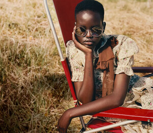 MIU-MIU-Fall-Winter-2019-Campaign-26-photography-Eddie-Wrey.thumb.jpg.ccfb70388273c388a6932d0f368215e4.jpg