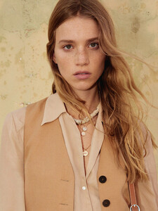 Mango-SS20-Glen-Luchford-03.thumb.jpg.4681525d042c383b1f4d8b45633b2c72.jpg