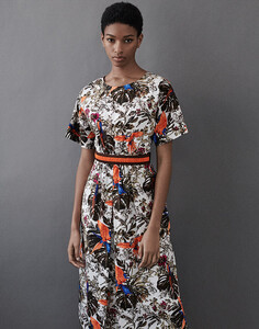 Max-Mara-Studio-SS20-Giampaolo-Sgura-22.thumb.jpg.c2bc97bbeca31125373c7147393fd17c.jpg