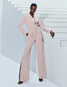 Mayowa-Nicholas-MAX-MARA-FW19-07.thumb.jpg.75737835e4c0368dbfb1224ef1b3a3e7.jpg