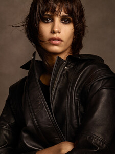 Mica-Arganaraz-ZARA-Scenes-08.thumb.jpg.d2642e0afe3545158e8180f84365abb2.jpg