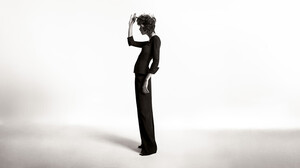 Mica-Arganaraz-ZARA-Scenes-10.thumb.jpg.b23298767f931e72ce0d77e7a4911c55.jpg