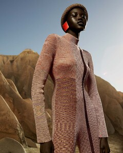 Missoni-fall-2019-ad-campaign-The-Impression-003.thumb.jpg.b573acd9b30d0555422ece0c2884bf32.jpg