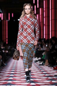 Miu-Miu-RTW-FW20-Paris-4116-1583248142.jpg