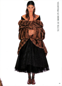 Pelliccia_Chatelain_Vogue_Italia_July_August_1987_10.thumb.png.5c0afc78b0e305fbab5967ad1210324c.png