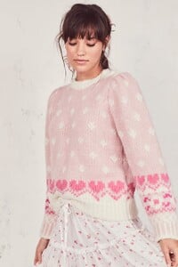 ROSIE-SWEATER_CARNATION_LK038-337_3.thumb.jpg.5e7c4e94723f10ff357ff41aba83c9ae.jpg