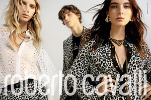 Roberto-Cavalli-SS20-Harry-Carr-02.thumb.jpg.2d682b1b9028f3be6cd6e7e63d5fc665.jpg