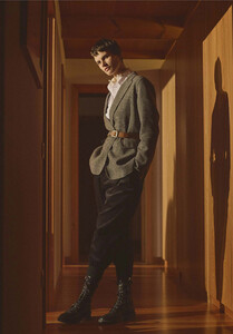 Saskia-de-Brauw-Massimo-Dutti-Fall-Winter-2019-08.thumb.jpg.8552ffd84915503e9caf0236844a9427.jpg