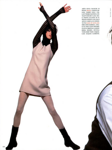 Sleeveless_Chin_Vogue_Italia_September_1991_03.thumb.png.a3f203db75bc5b90bfd8eb9e71e61fdf.png