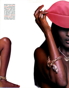 Stile_Flamboyant_Chin_Vogue_Italia_June_1992_06.thumb.png.d4d44e40776ab3db126261738dd74ae9.png