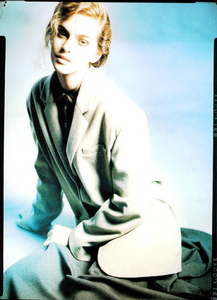 Vallhonrat_Vogue_Italia_July_August_1987_03.thumb.png.43d59c2790803cf537b29c3da562d443.png