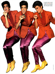 Watson_Vogue_Italia_September_1991_05.thumb.png.58325629a07b7cda8d6de16c466de5cf.png