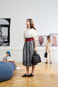 Weekend-Max-Mara-SS20-07.thumb.jpg.6510b3812a39ef0917b1bea44109a74b.jpg