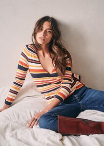 adela-wrap-top-multicolor-1.thumb.jpg.5cc35c974ddd05eeb6bc922d59e678ec.jpg