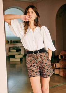 anton-shirt-off_white-3.thumb.jpg.d6ae599bb63c92dd6808661589411034.jpg