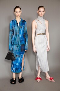 backstage-defile-altuzarra-automne-hiver-2020-2021-paris-coulisses-194.thumb.jpg.7118abc6c9bad3e98c4e80f5cd9cab76.jpg