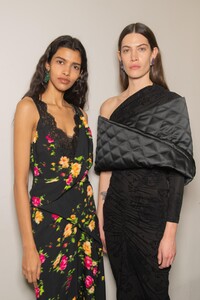 backstage-defile-atlein-automne-hiver-2020-2021-paris-coulisses-12.thumb.jpg.cdc261fedf4af91d3e66811af2a210ee.jpg