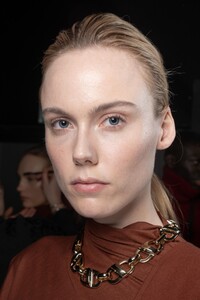 backstage-defile-boss-automne-hiver-2020-2021-milan-coulisses-62.thumb.jpg.45eb13e3465c6a9d629804f42bee8bc1.jpg