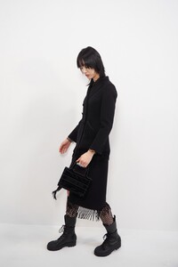 backstage-defile-dior-automne-hiver-2020-2021-paris-coulisses-210.thumb.jpg.9f54e104c895330efb2a5f6786934182.jpg