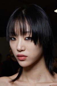 backstage-defile-dior-automne-hiver-2020-2021-paris-coulisses-368.thumb.jpg.4fb8ba39ab3491de4ddd37de87683d84.jpg