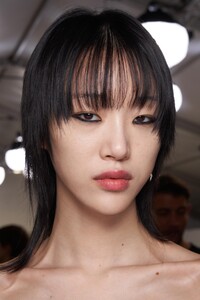 backstage-defile-dior-automne-hiver-2020-2021-paris-coulisses-77.thumb.jpg.0632c21ee71fba1366290d8357818ff4.jpg