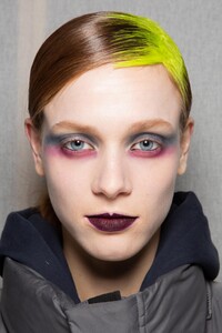 backstage-defile-dries-van-noten-automne-hiver-2020-2021-paris-coulisses-161.thumb.jpg.c66588ba7c1fb68cc6db292aad2f1be2.jpg