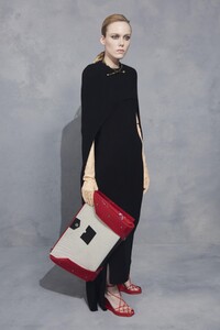 backstage-defile-givenchy-automne-hiver-2020-2021-paris-coulisses-168.thumb.jpg.8b73c592cb32dc08bfa11987826e921d.jpg