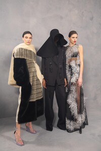 backstage-defile-givenchy-automne-hiver-2020-2021-paris-coulisses-252.thumb.jpg.ba97dd3e1bead381b274cbd34f599438.jpg