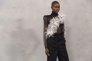 backstage-defile-givenchy-automne-hiver-2020-2021-paris-coulisses-296.thumb.jpg.47401f8047dc810727fad30ebde92f5b.jpg