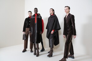 backstage-defile-hermes-automne-hiver-2020-2021-paris-coulisses-43.thumb.jpg.7acfd354ed2b7d75e7d968576d8a7b3d.jpg