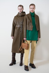 backstage-defile-hermes-automne-hiver-2020-2021-paris-coulisses-46.thumb.jpg.c1a543608224d9f4c61d1eafd0625adc.jpg