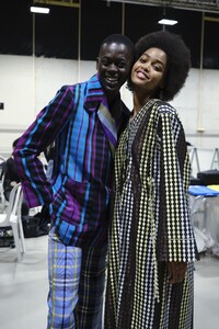 backstage-defile-kenneth-ize-automne-hiver-2020-2021-paris-coulisses-42.thumb.jpg.e9c696b7304aee525cb6a831a0b84b6d.jpg
