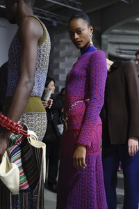 backstage-defile-kenneth-ize-automne-hiver-2020-2021-paris-coulisses-69.thumb.jpg.b52f65cc93624f04d3be9f93312d958d.jpg