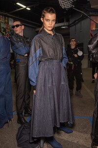 backstage-defile-koche-automne-hiver-2020-2021-paris-coulisses-126.thumb.jpg.12cb24e650599caae29bdbf03fa16fd1.jpg