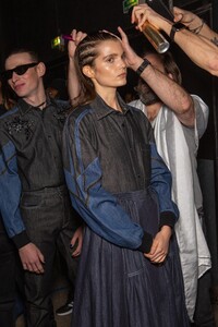 backstage-defile-koche-automne-hiver-2020-2021-paris-coulisses-71.thumb.jpg.b278e6f3ec3b3cd5d0061adca98460dd.jpg
