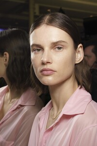 backstage-defile-kwaidan-editions-automne-hiver-2020-2021-paris-coulisses-20.thumb.jpg.2b28fc2fc0bda5522461590f70203e74.jpg