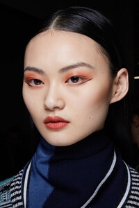 backstage-defile-missoni-automne-hiver-2020-2021-milan-coulisses-113.thumb.jpg.3bc28ce7d190b64fae97788d5587e6b3.jpg